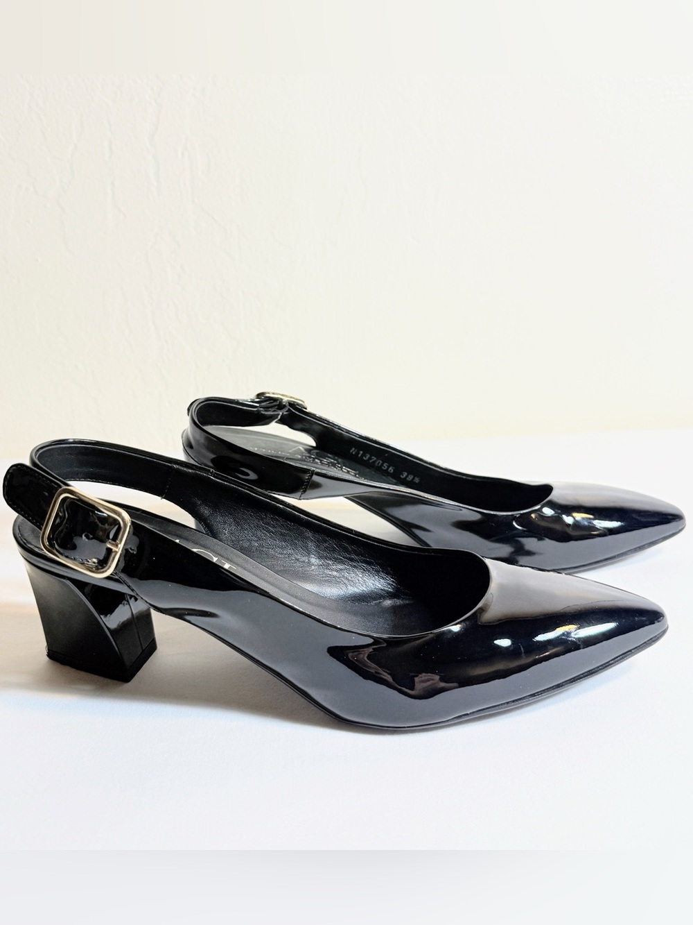AGL Italy Patent Leather Slingback Pumps Pointed Toe Block Heel EU 38.5